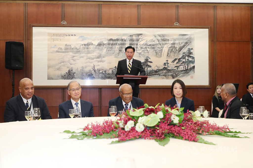 「亞太國會議員聯合會」第83屆理事會暨第49屆年會7日閉幕,外交部舉辦歡送午宴,部長吳釗燮致詞。(外交部提供)中央社記者侯姿瑩傳真 108年8月7日