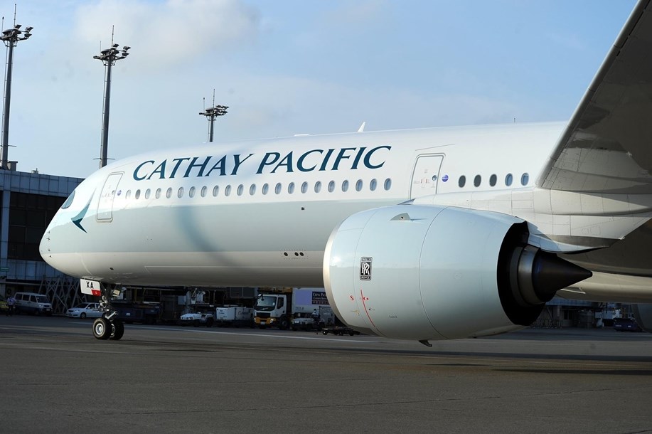 國泰航空行政總裁何杲12日發內部電子信給全體員工,警告任何支持或參與違法示威活動的員工將要面對嚴重的紀律後果,包括解僱。(圖取自facebook.com/cathaypacific)