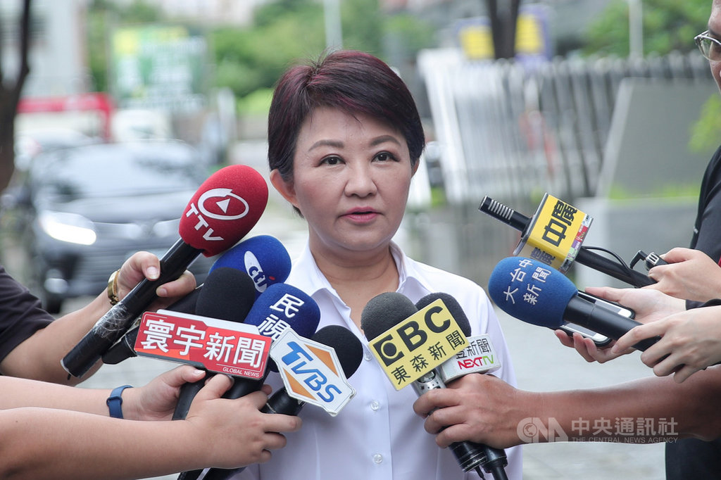 對於是否擔任國民黨總統提名人韓國瑜台中市競選總部主委一事,台中市長盧秀燕(圖)19日受訪表示,一定會助選,是否要掛職務或掛什麼職務,還要再討論與考慮。中央社記者郝雪卿攝 108年8月19日