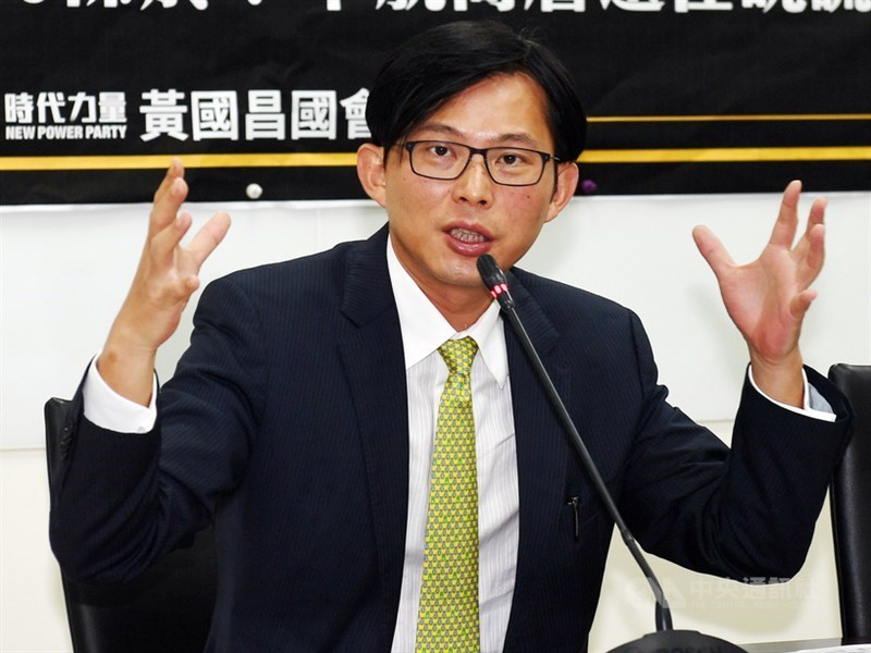 時代力量立委黃國昌不選區域立委,且下一步動向未明,引起黨內質疑聲浪。(中央社檔案照片)