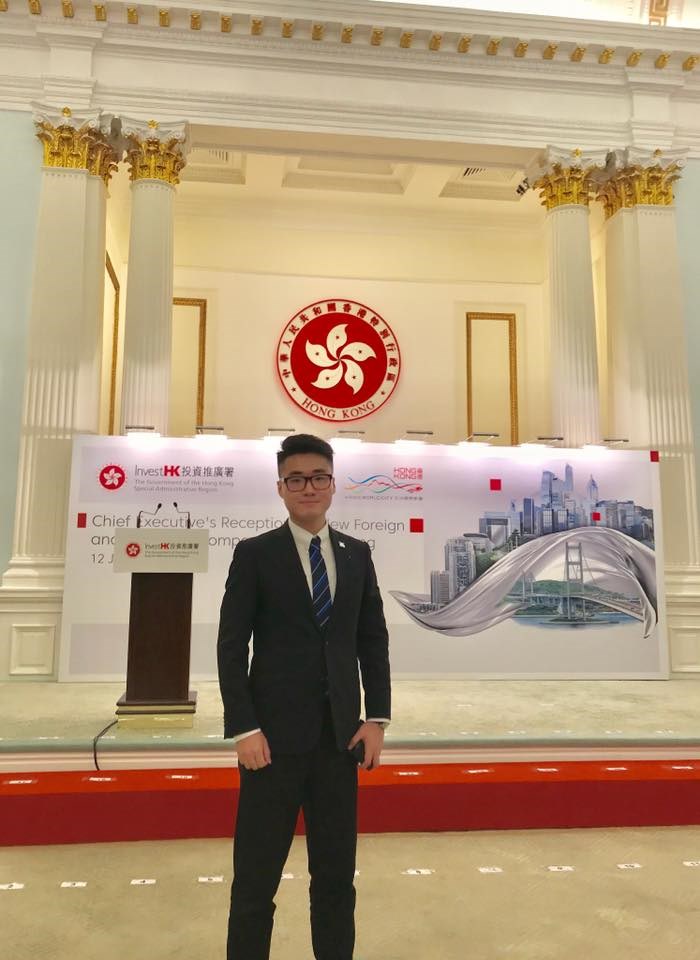 英國駐香港總領事館職員鄭文傑(圖)8日入境深圳後失聯。面對外界認為他「被失蹤」而群起聲援。(圖取自鄭文傑臉書facebook.com)