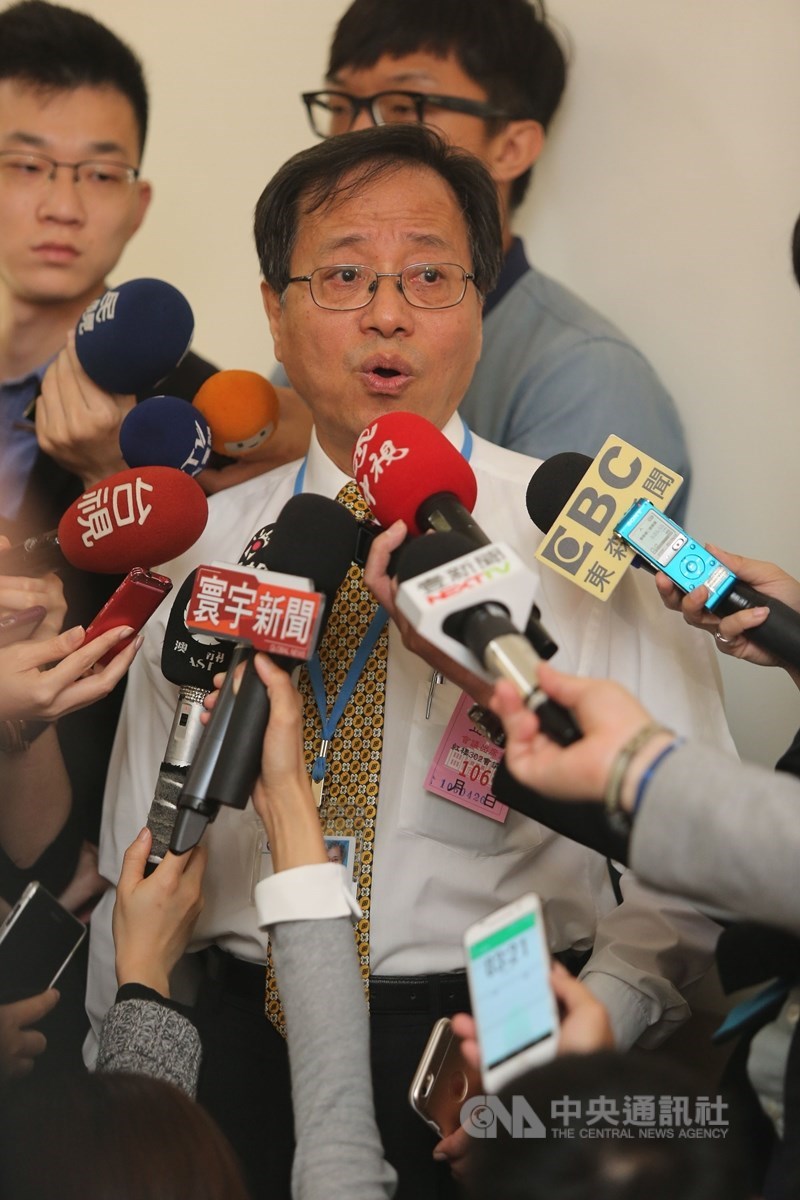 軍公教年金改革釋憲結果23日出爐,全國公務人員協會理事長李來希認為這是維護執政黨、避重就輕的解釋。(中央社檔案照片)