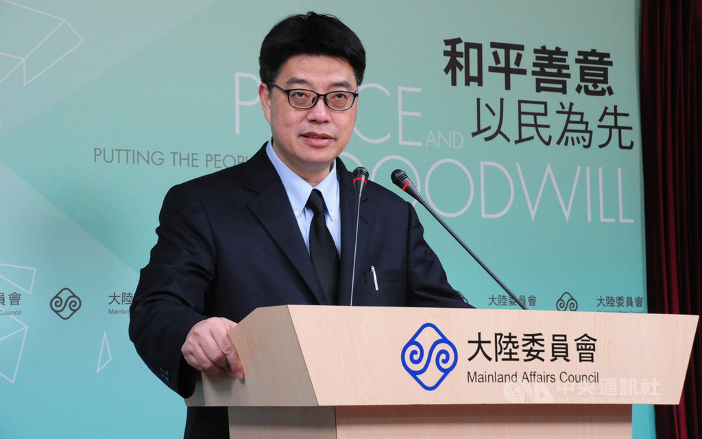陸委會發言人邱垂正29日在例行記者會上表示,政府已透過既有管道向陸方和港方查詢枋寮鄉顧問李孟居下落,呼籲對岸遵守協議,儘快通報。中央社記者沈朋達攝 108年8月29日