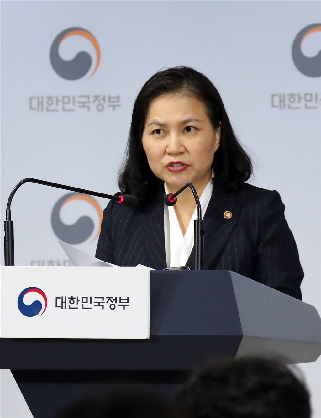 南韓產業通商資源部通商交涉本部長俞明希11日表示,南韓會向世貿組織申請雙邊諮商,作為解決日本嚴格管制3種關鍵原料出口的第一步。(韓聯社提供)