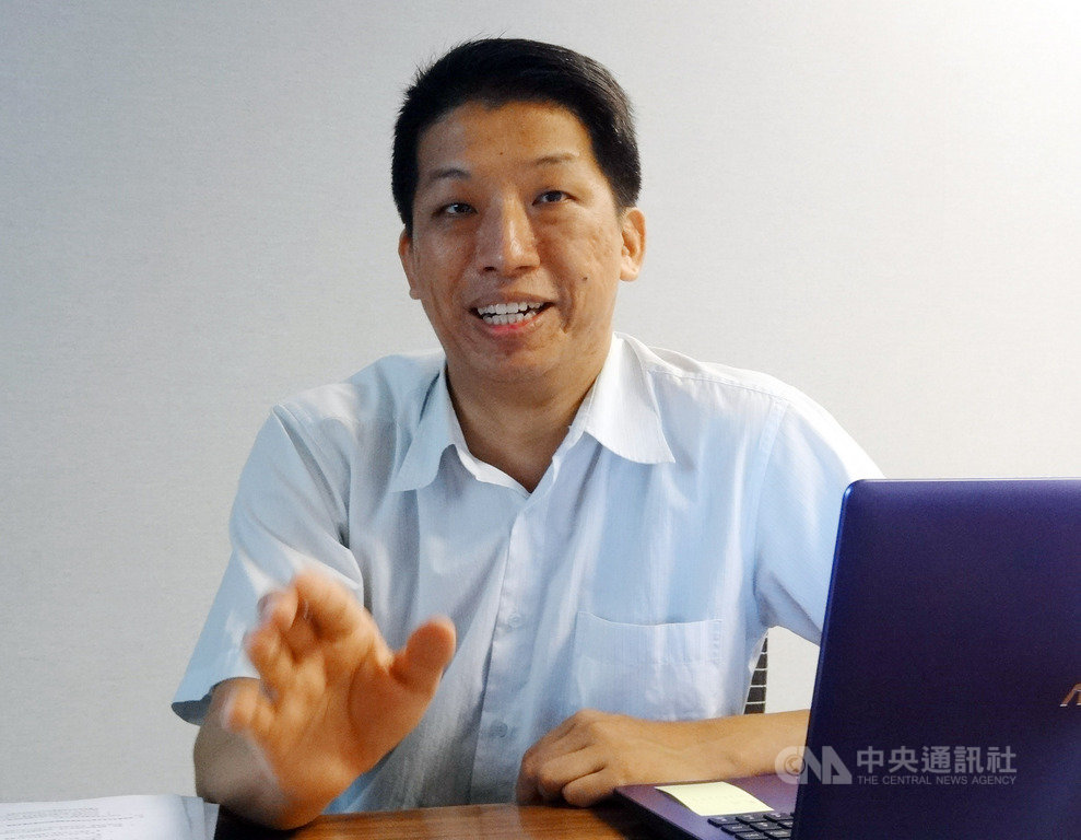 奇偶科技經理林重光(圖)說,中美貿易戰之前,就有客戶詢問產品有無資安防護的驗證,再加上中國相關產品持續被揭露疑配合中國政府要求開後門,資安堪慮;當外國客戶看過TAICS的資安驗證文件後,台灣業者就取得商機了。中央社記者楊淑閔攝 108年9月18日