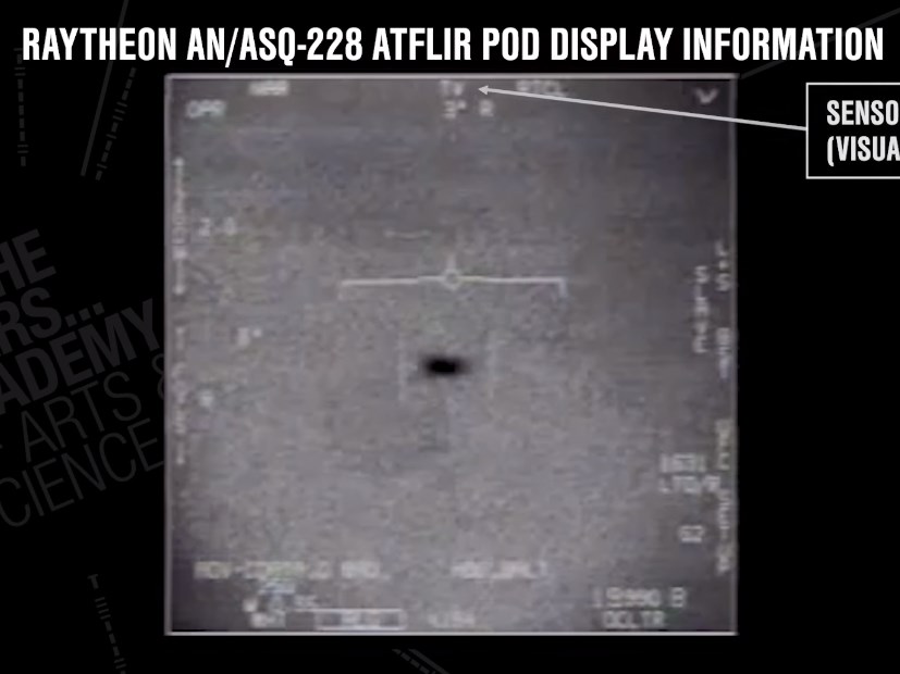 美國海軍18日終於承認戰鬥機飛行員拍到的不明飛行物體影片是真的。(圖取自To The Stars Academy of Arts & Science YouTube頻道)