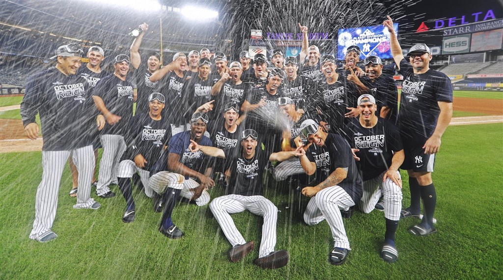 美國職棒大聯盟MLB紐約洋基隊19日主場9比1大勝洛杉磯天使,也是自2012年以後再度於美國聯盟東區封王。(圖取自twitter.com/yankees)