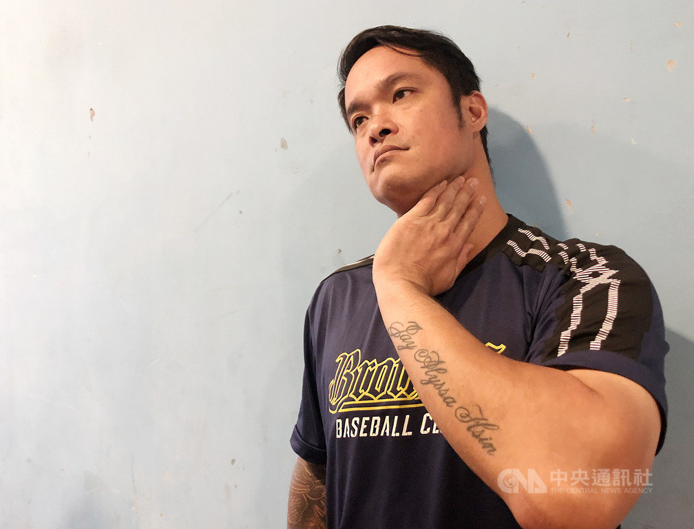 面對老東家Lamigo桃猿隊即將走入歷史,中職中信兄弟隊球星林智勝21日坦言覺得可惜,「這些年來,球迷是被感動到開始進場看球的,在桃園幾乎沒有人不知道桃猿隊」,但台灣經濟不景氣,他們能撐這麼久已經很不容易了。中央社記者謝靜雯攝 108年9月21日