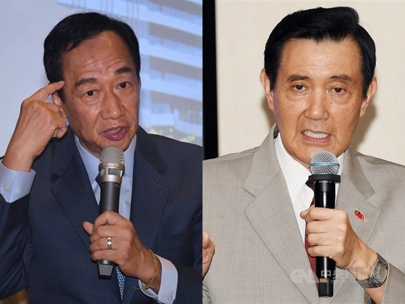 外傳鴻海前董事長郭台銘(左)捐助6800萬元給前總統馬英九(右),郭辦回應,郭台銘的確有捐款給馬英九基金會,但捐助金額不符合事實,更與政治獻金議題無關。(中央社檔案照片)