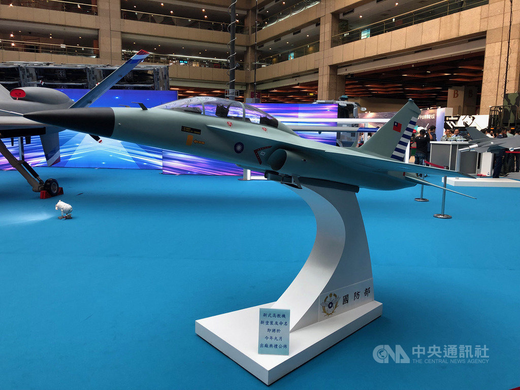 新式高教機零組件自製率約55%。承製高教機的漢翔航空已從外購項目中挑選數項交由中科院研發,很快就有成績,目前看好航電系統自製率可望提升。(漢翔提供)中央社記者韋樞傳真 108年9月23日