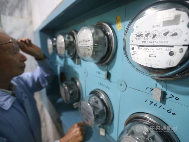 據國際能源總署日前公布2018年各國電價資料,台灣住宅電價僅高過墨西哥與中國,為全球第3低。(中央社檔案照片)