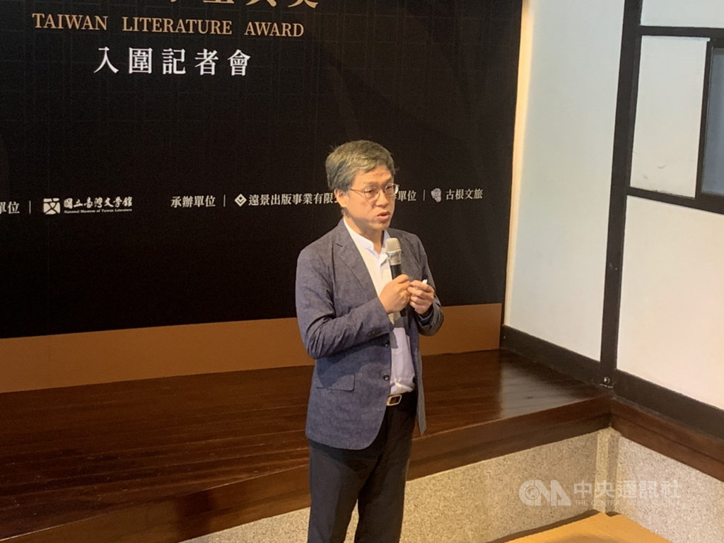 今年台灣文學金典獎圖書類擴大文類徵獎,台灣文學館館長蘇碩斌1日表示,共有147本圖書參賽,角逐金典年度大獎及象徵新人的蓓蕾獎項。中央社記者陳政偉攝 108年10月1日