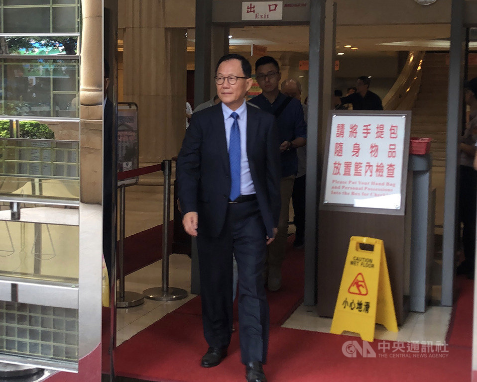 前國民黨籍立委丁守中去年參選台北市長落敗,隨後提起選舉無效訴訟,一審敗訴,二審4日開庭。丁守中說,上訴是為了追求及維護民主選舉制度健全與公平。中央社記者劉世怡攝 108年10月4日