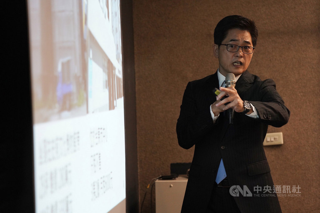 長風文教基金會6日邀請前台東縣長黃健庭在台北發表演說,以「台東不一樣,9年翻轉台東的故事」為題,分享任內地方治理經驗。中央社記者徐肇昌攝 108年10月6日
