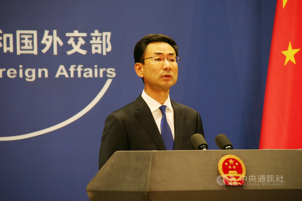 針對NBA火箭隊挺港推文,引發央視全面取消轉播NBA賽事,中國外交部發言人耿爽表示,與中方交流卻不了解中國民意,這是行不通的。(中央社檔案照片)