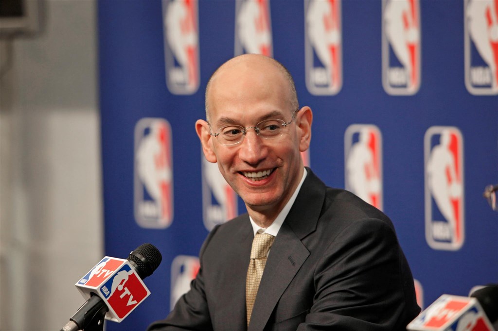 NBA總裁席佛支持摩瑞自由表達權利的說辭,引發央視不滿。(圖取自facebook.com/AdamSilverNBA)