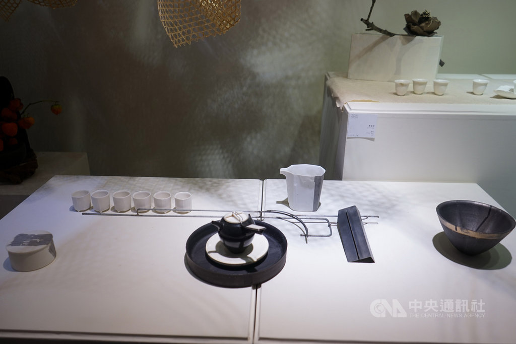 國立台灣工藝研究發展中心推出國際茶工藝文化特展,內容包括台灣、日本、韓國茶器工藝及茶文化講座、茶會,邀請民眾共同參與國際茶文化盛宴。(工藝中心提供)中央社記者蕭博陽南投縣傳真 108年10月9日