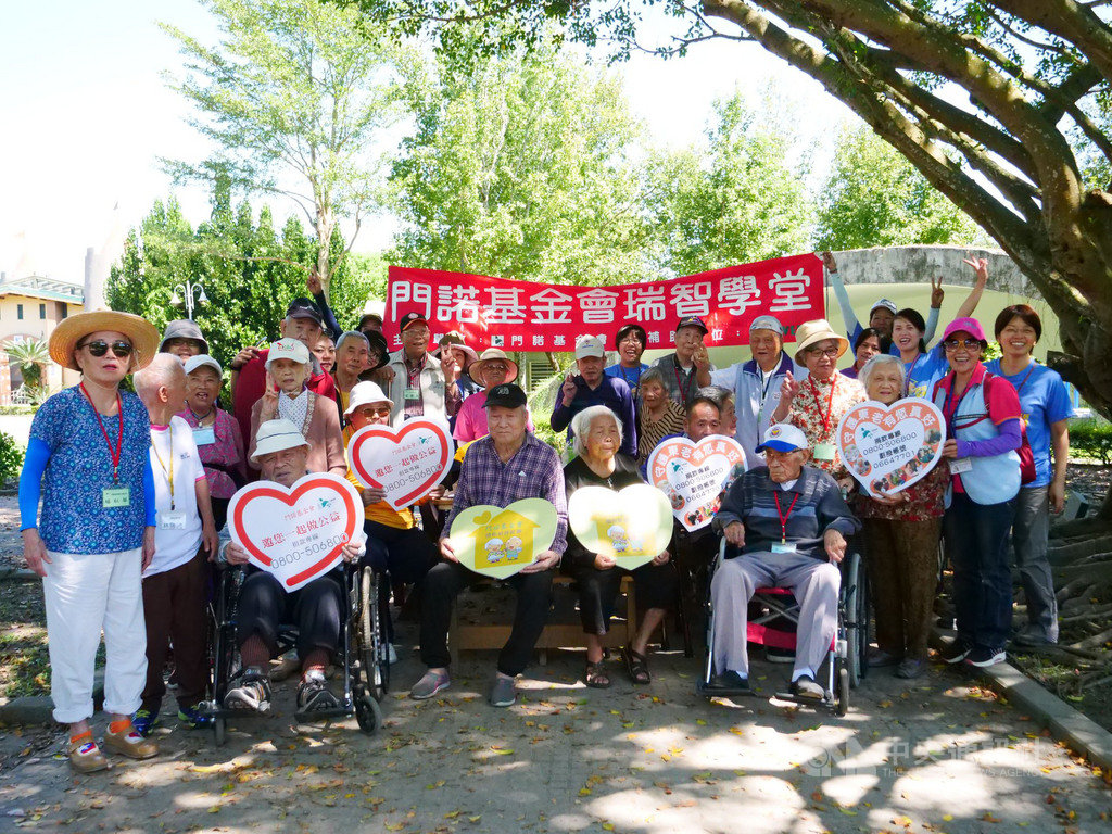 花蓮門諾基金會推出送餐服務超過20年,每天服務超過550名長輩,今年計畫擴大服務範圍,藉由拍攝公益短片「送愛偏鄉,好好吃飯」籌募經費。(門諾基金會提供)中央社記者張祈傳真 108年10月11日