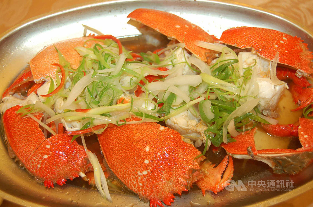 澎湖縣政府辦理「戀戀海味」系列活動中的澎湖故事菜,共有28家餐廳獲得推薦,每道料理背後,除了廚師的手藝,更有動人的故事與回憶。中央社 108年10月11日