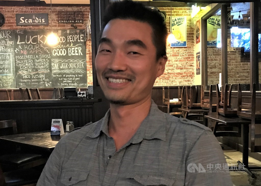 長期觀察NBA、主持廣播節目「小人物上籃」的南加州大學病理所台裔研究員韓逸成表示,中國大動作抵制NBA,短期能收到脅迫效果,長期而言也是自傷。中央社記者林宏翰洛杉磯攝 108年10月12日