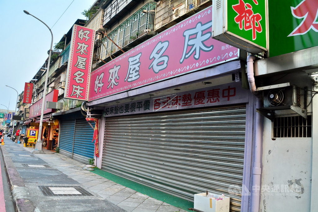 2020蔡英文總統連任新北市競選總部執行副總幹事李建興12日表示,總統蔡英文的新北競總地點已敲定落腳在板橋區縣民大道某家具行,近期將請業者將家具搬出,下週就可開始裝潢。中央社記者黃旭昇新北市攝 108年10月12日