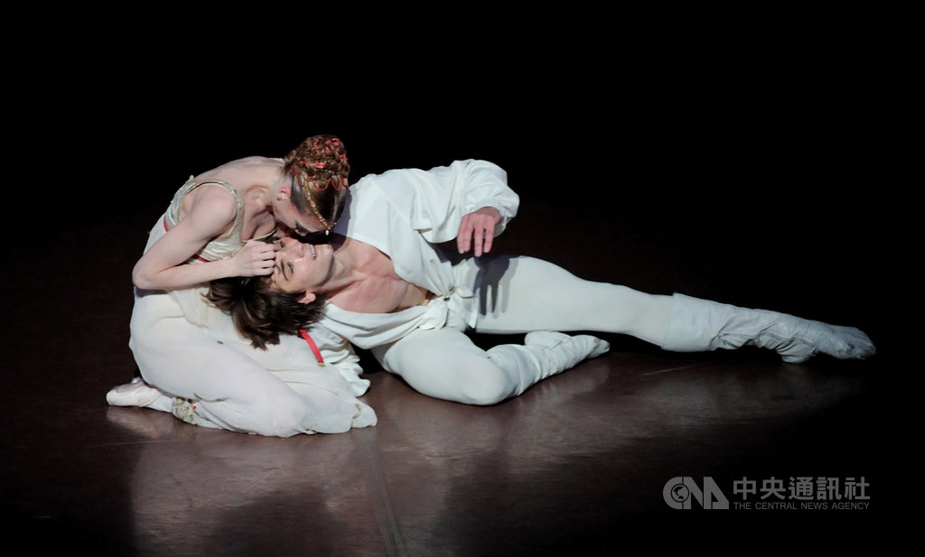 睽違35年,德國斯圖加特芭蕾舞團(Stuttgart Ballet)將於10月底第2度來台,並於高雄衛武營國家藝術文化中心演出該團的知名舞劇「羅密歐與茱麗葉」。(黑潮藝術提供)中央社記者洪健倫傳真 108年10月15日