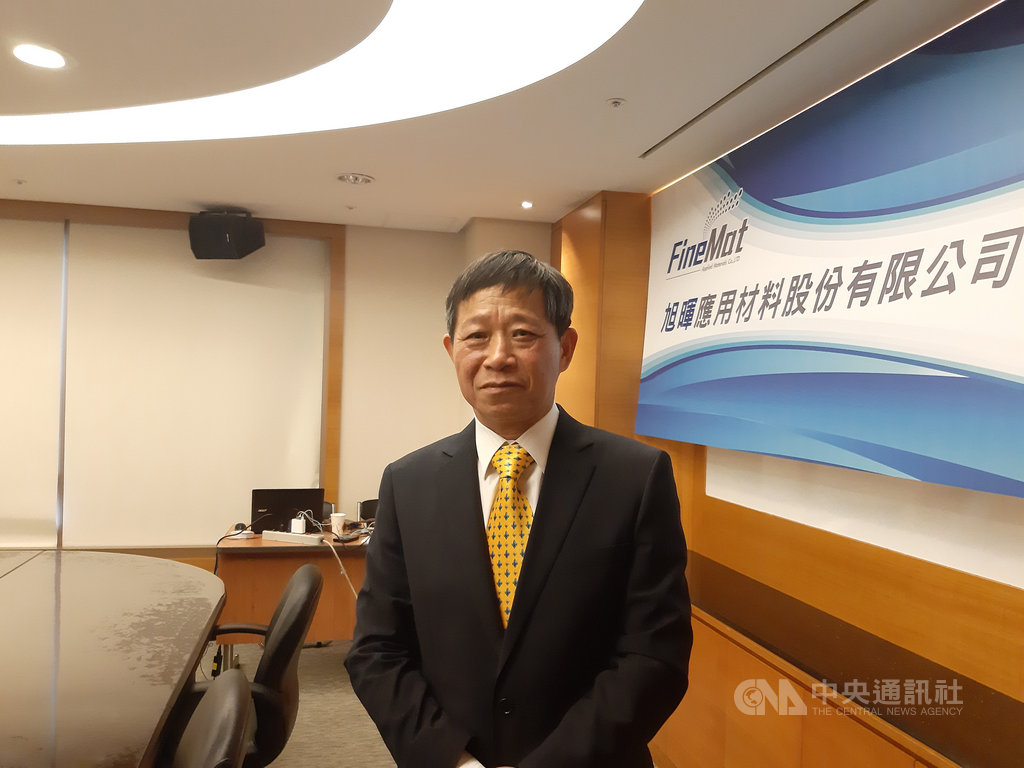 旭暉應用材料董事長趙勤孝16日在記者會表示,中國大陸手機用有機發光二極體(OLED)面板需求速增,看好OLED面板製程所需精密金屬遮罩市場。中央社記者潘智義攝 108年10月16日