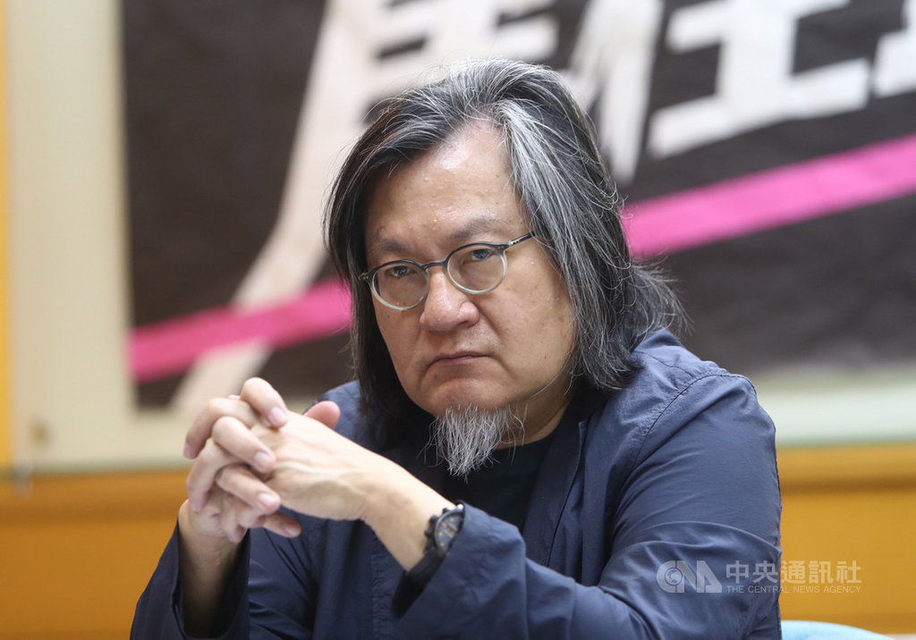 台北市都審會日前修正通過大巨蛋防災避難模擬。對此,前台北市都發局長林洲民(圖)16日表示,沒有一個大型場館電腦模擬時不列入「了解現場」及「逃生」參數,這結果將列入歷史紀錄。中央社記者王騰毅攝 108年10月16日