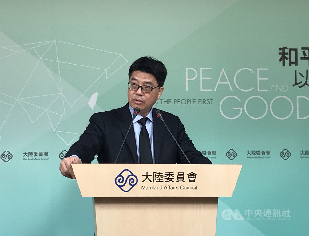 陸委會發言人邱垂正(圖)17日表示,港女命案凶嫌陳同佳疑似在港就有預謀跡象,港警掌握未提供台灣的證據,應在陳男刑滿前積極續押追訴。中央社記者繆宗翰攝 108年10月17日