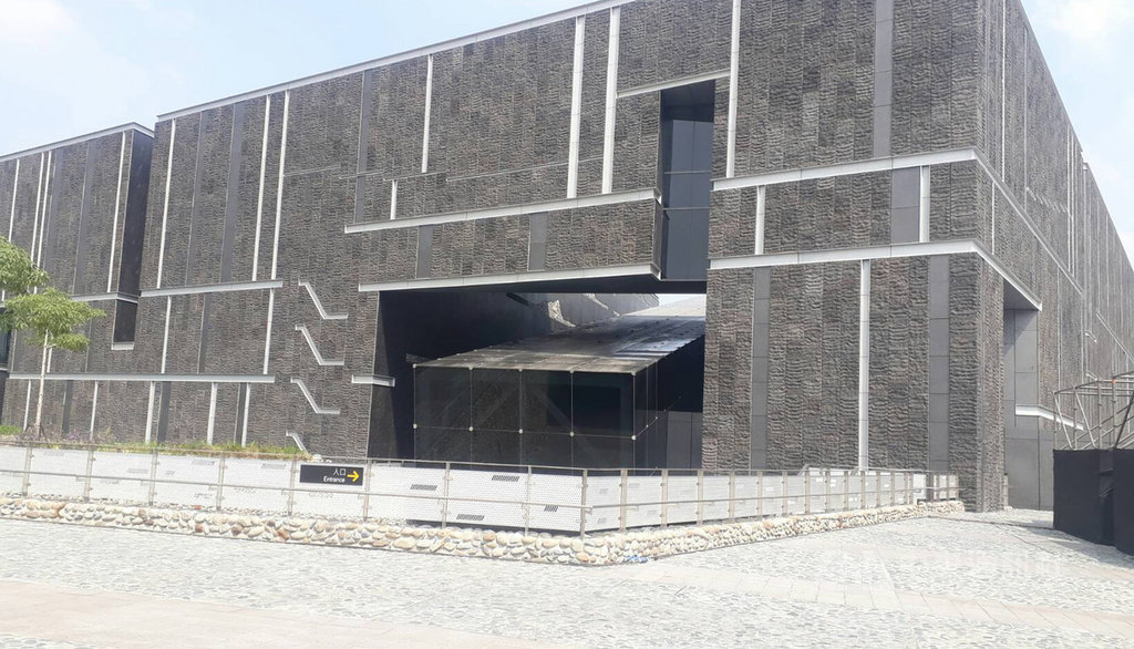 國立台灣史前文化博物館「南科考古館」預定19日開館,是南台灣首座考古專業博物館,占地2.44公頃,斥資新台幣15億元,民國103年6月動工,107年完工後試營運。中央社記者張榮祥台南攝 108年10月17日