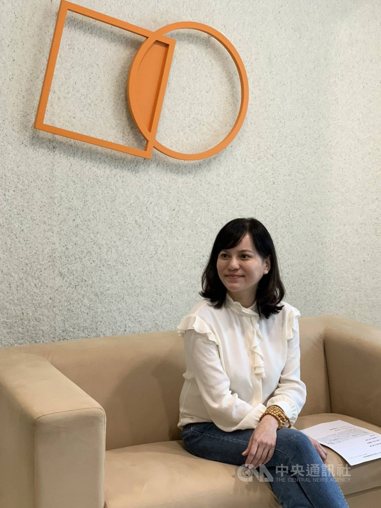 親民黨擬提名已故秘書長秦金生長女秦詩雁(圖),參選鳳山區立委。(親民黨提供)中央社記者郭建伸傳真 108年10月17日