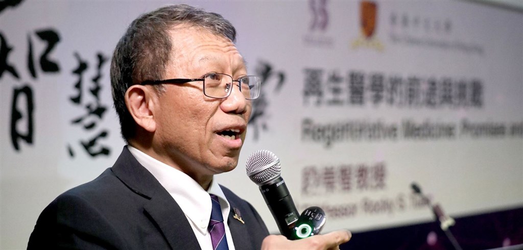 香港中文大學校長段崇智(圖)18日發布公開信稱,將致函行政長官林鄭月娥,希望對方跟進追查中大學生被警方濫權對待的個案。(圖取自段崇智校長網誌網頁apps.cuhk.edu.hk/vco/tc)