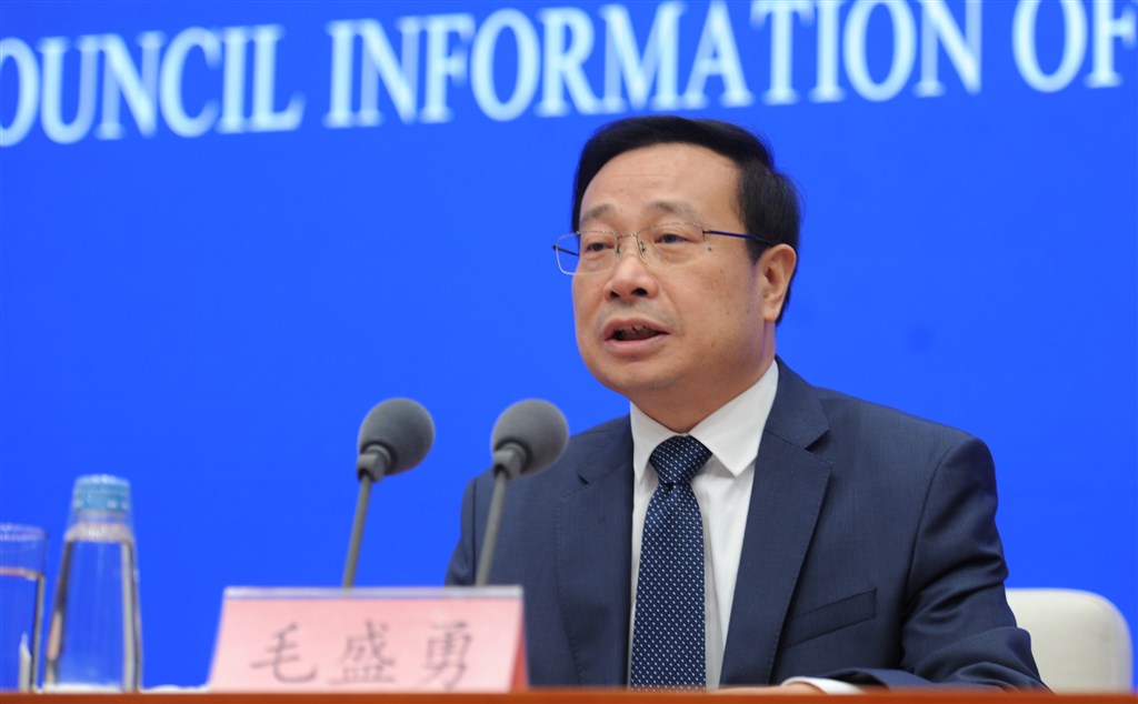 中國國家統計局發言人毛盛勇18日在新聞發布會公布,中國前3季度GDP總值為人民幣69兆7798億元。(檔案照片/中新社提供)
