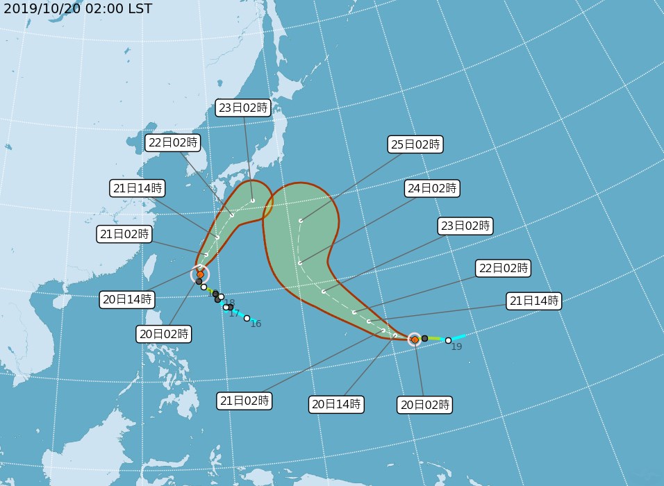 氣象局表示,颱風浣熊(左)及博羅依(右)預計都將朝日本方向移動,對台灣並無直接影響。(圖取自中央氣象局網頁cwb.gov.tw)