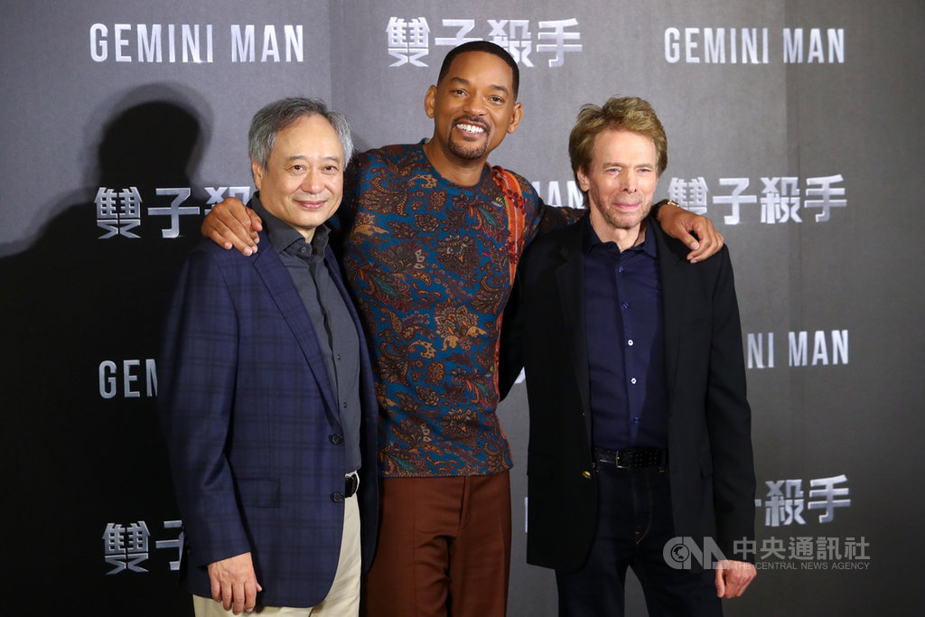 導演李安(左起)、美國影星威爾史密斯(Will Smith)、電影製片傑瑞布魯克海默(Jerry Bruckheimer)21日下午一同現身台北,宣傳23日將上映的新片「雙子殺手」。中央社記者王騰毅攝 108年10月21日