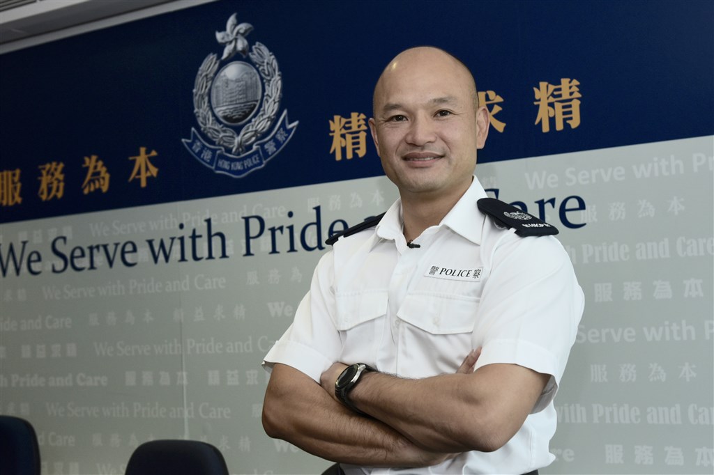 在香港反送中運動中曾舉起槍瞄準示威者、被稱為「光頭警長劉Sir」的劉澤基在中國大陸爆紅。(檔案照片/中新社提供)