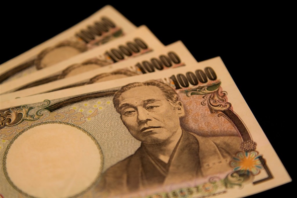 台銀最新牌告匯率22日日圓現鈔賣出價來到0.2848元,再創逾5個月的新低紀錄。(圖取自PAKUTASO圖庫)