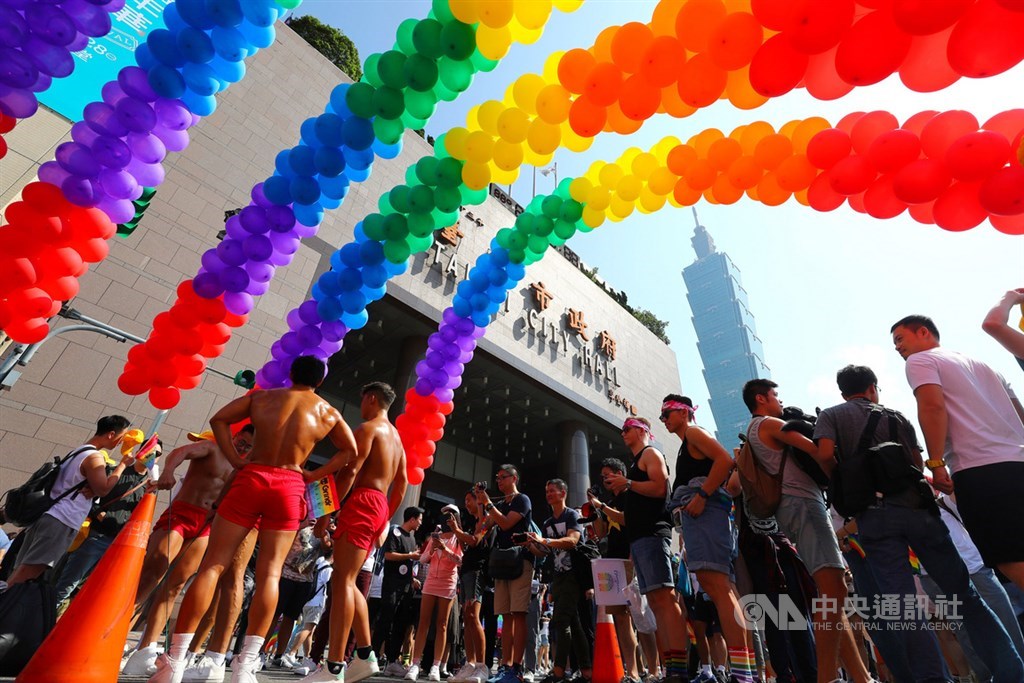 台灣同性婚姻元年同志遊行登場挺平權 圖輯 生活 重點新聞 中央社cna