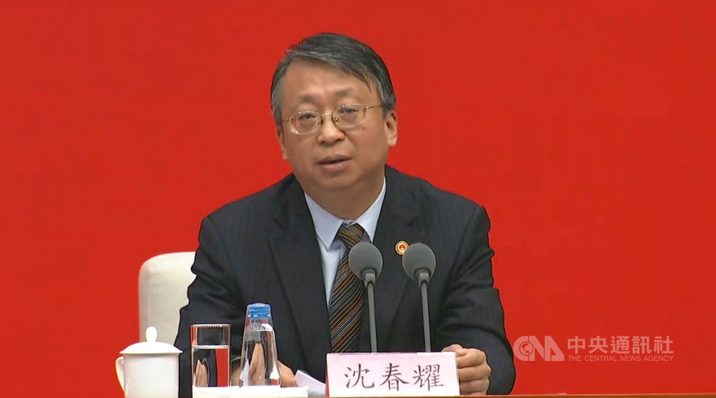 中共19屆四中全會提出要建立港澳「維護國家安全的法律制度和執行機制」,被認為是緊縮之舉。但中國全國人大常委會法工委主任沈春耀1日並未正面回答,僅強調「一國」的重要。中央社記者邱國強北京攝 108年11月1日