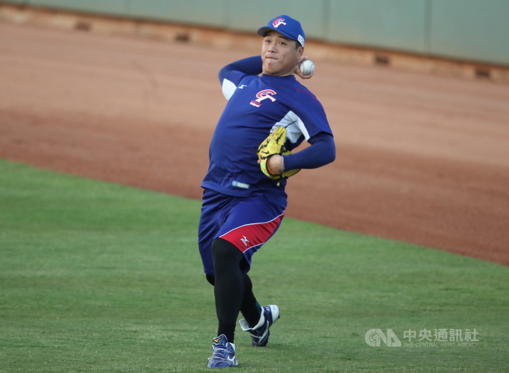 2019世界12強B組預賽,中華隊與日本隊都已確定晉級複賽,7日晚間兩隊在台中對壘將決定誰是分組第一,中華隊預計推出廖乙忠(圖)先發。中央社記者張新偉攝 108年11月6日