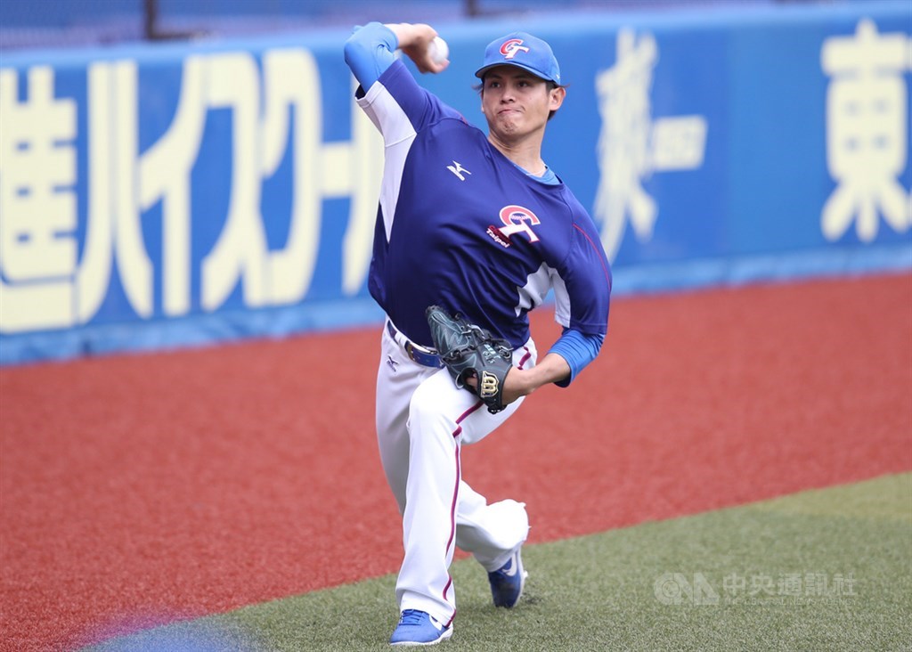 2019世界12強棒球錦標賽複賽,11日中華隊首戰以0比2不敵墨西哥,12日對戰韓國隊一役將相當重要,中華隊預計推出張奕先發。中央社記者張新偉千葉攝 108年11月11日