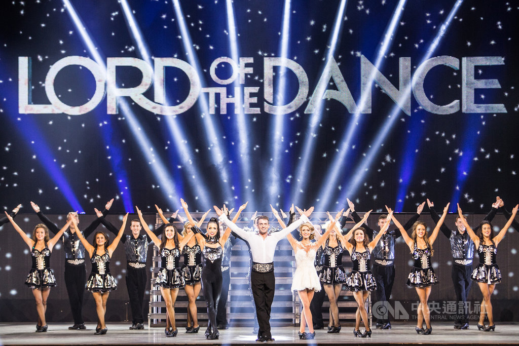 知名踢踏舞者麥可佛萊利(Michael Flatley)2020年開春將率領舞者,來台演出舞劇「舞王:危險遊戲」(Lord of The Dance Dangerous Games),重現結合愛爾蘭傳統音樂舞蹈與聲光科技的視聽饗宴。(寬宏藝術提供)中央社記者洪健倫傳真 108年11月11日