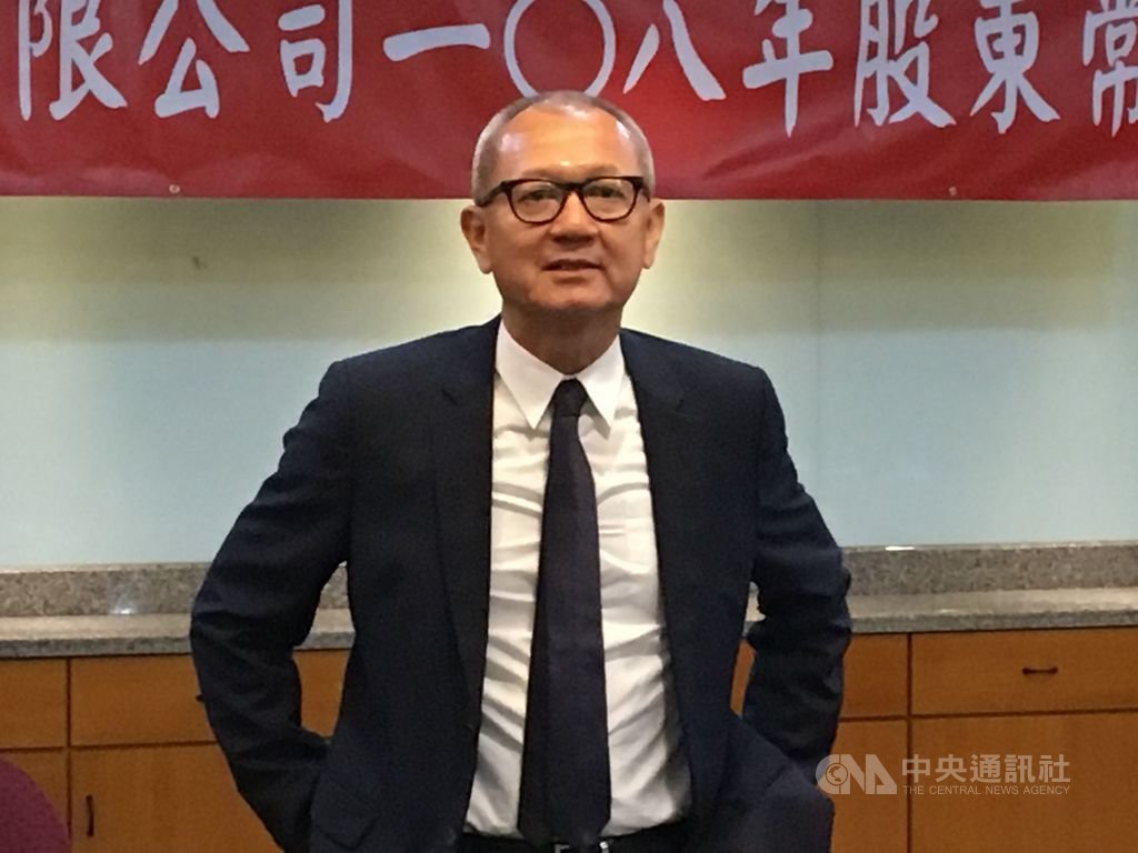 國巨董事長陳泰銘再度發揮併購天王手腕,率國巨擬收購美商基美,擴大車用和5G布局。 圖為陳泰銘在今年6月股東會現場。中央社記者鍾榮峰攝 108年11月12日