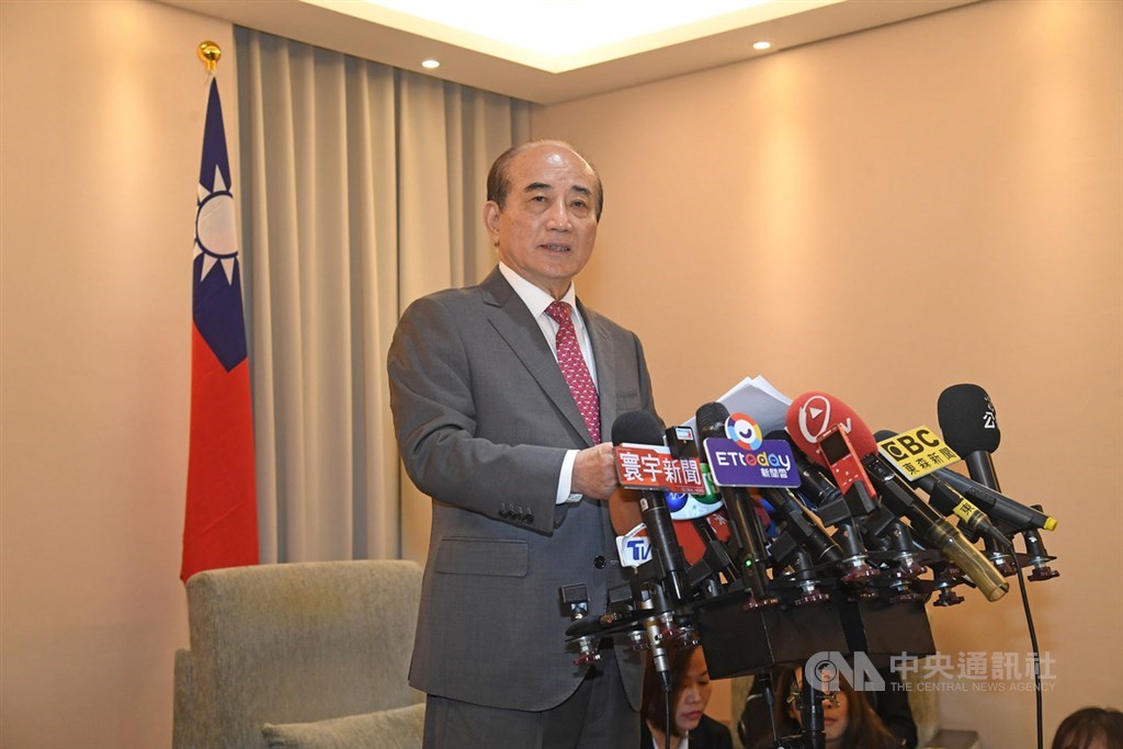 前立法院長、國民黨立委王金平12日召開記者會表示,很遺憾在參選總統的路上,他沒有取得最後機會,要向支持他的朋友說聲抱歉,謝謝一路相挺、期待、盼望他參選的國人。中央社記者王飛華攝 108年11月12日