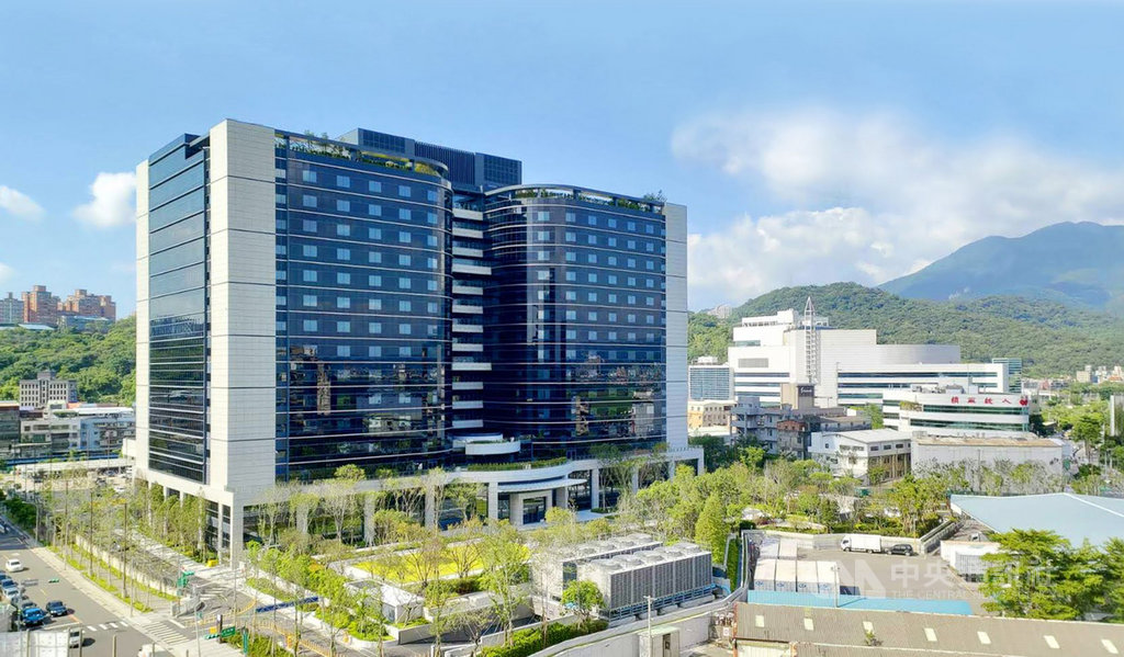 電腦品牌廠華碩13日正式啟用關渡企業總部新建的立功大樓,並獲頒美國LEED v4 BD+C(新建築類別)白金級綠建築認證。(華碩提供)中央社記者吳家豪傳真 108年11月13日