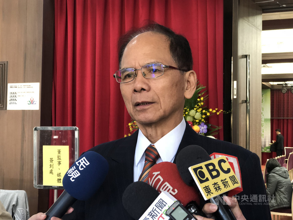 前行政院長游錫堃16日上午接受採訪表示,蔡英文總統邀請他參加不分區立委名單,他欣然接受,2020年是台灣永續發展的關鍵戰役,國會過半也很重要。中央社記者鍾榮峰攝 108年11月16日