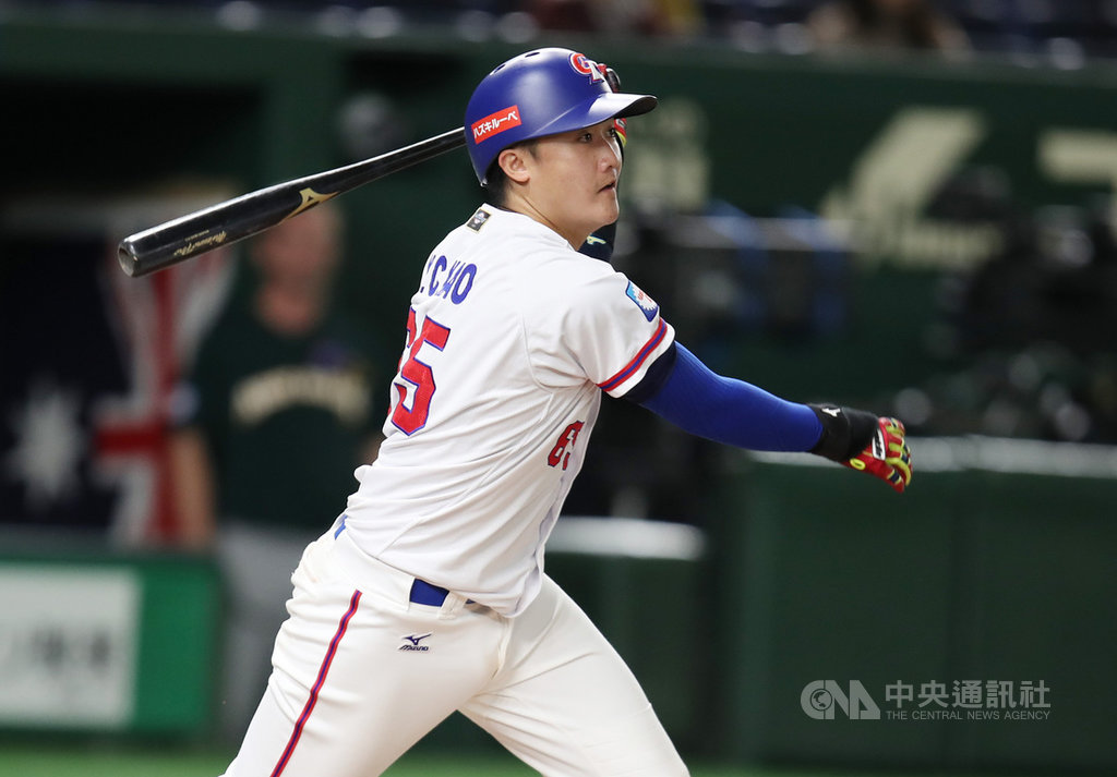 2019世界12強棒球錦標賽,中華隊16日確定以第5名作收,陣中年僅22歲的捕手高宇杰成大黑馬,他將所受質疑轉化為場上表現,也透過12強賽吸取大量經驗值。中央社記者張新偉東京攝 108年11月16日