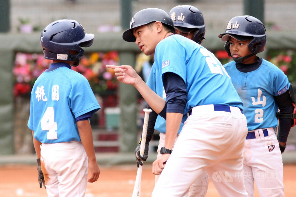 2019年第11屆重光盃全國少棒錦標賽16強及8強賽程19日開打,桃園龜山(圖)接連奪勝,順利挺進4強。(重光盃少棒賽大會提供)中央社記者謝靜雯傳真 108年11月19日