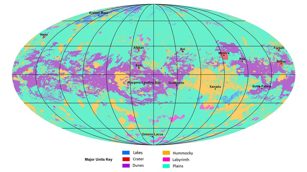 科學家說,土星最大衛星泰坦表面在沉積物堆積與侵蝕下有高有低,「隨著緯度不同而有明顯的多樣地形,赤道有沙丘,中緯度部分有平原,兩極地區地形曲折且有湖泊」。圖為泰坦第一張地質地圖。(圖取自NASA網頁nasa.gov)