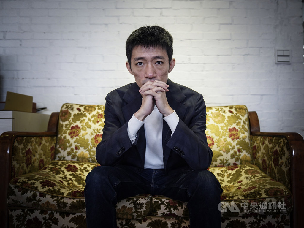 國片「返校」從2017年下旬啟動電影計畫,在2019年香港反送中運動越演越烈、港台兩地社會更重視自由民主價值之時上映,也讓導演徐漢強與這部電影,一下就被推到時代的最前線。中央社記者徐肇昌攝 108年11月20日